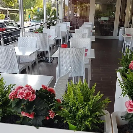 Otel Vienna Lignano Sabbiadoro