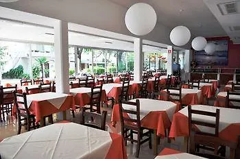 Vienna 호텔 3*