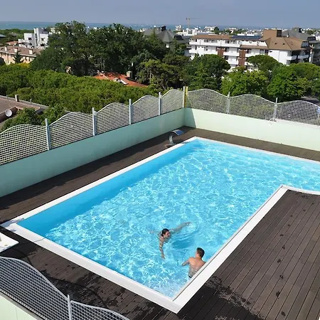 Vienna Hotel 3*